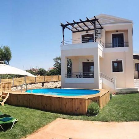 M&M Villa Kathiana ภายนอก รูปภาพ